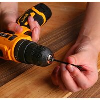 Deko Banger SET 93 063-4168 (с 2-мя АКБ, кейс, набор оснастки) Image #5