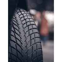 Nokian Tyres WR Snowproof P 245/45R19 102V Image #7